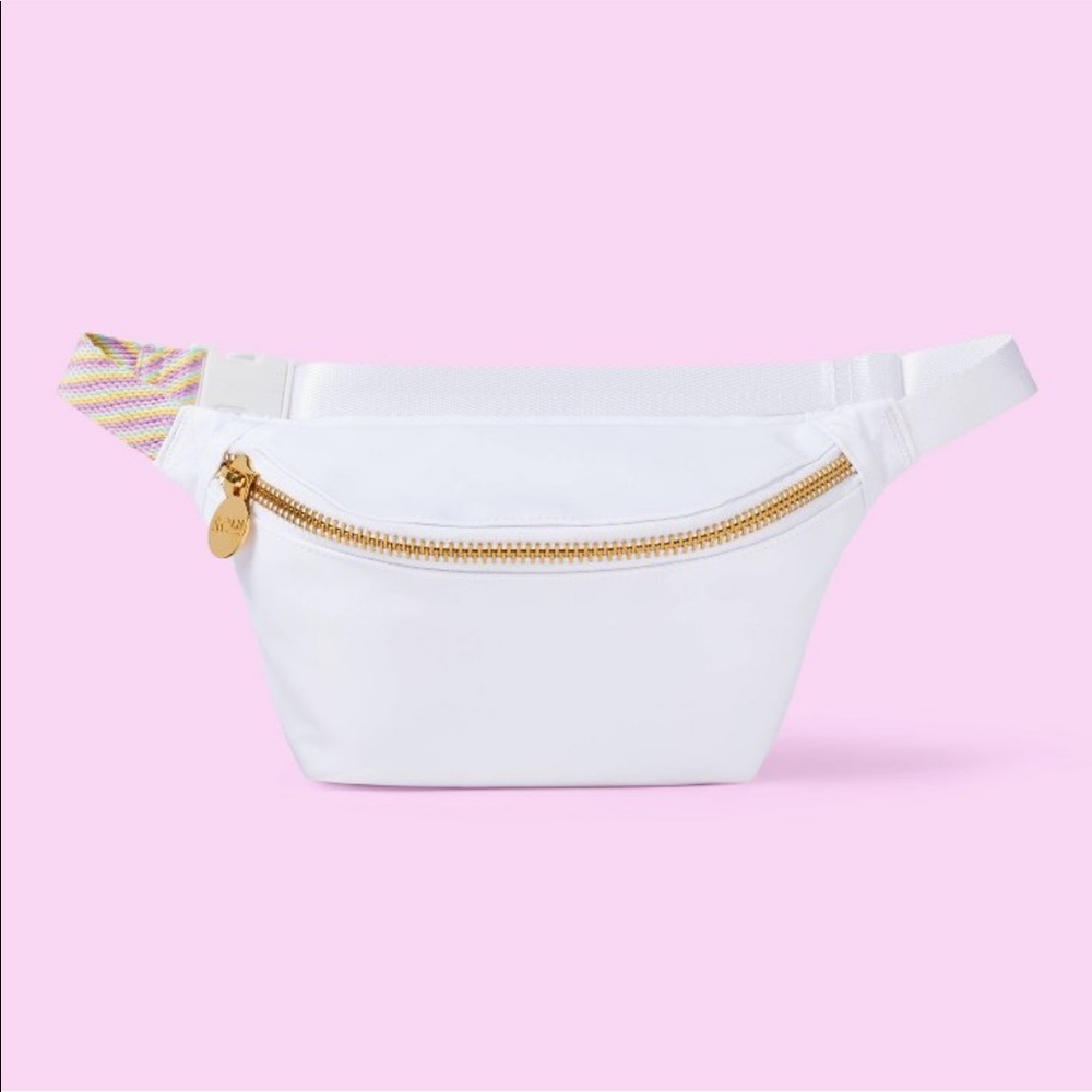 🌸ONE LEFT🌸NEW STONEY CLOVER LANE X TARGET LIMITED EDTION WHITE FANNY PACK 💖